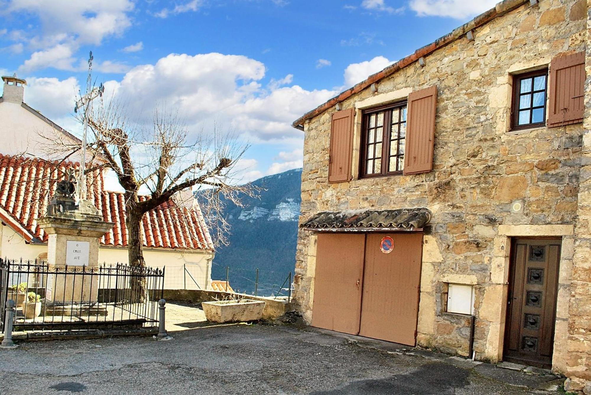 Maison Charmante Avec Vue Sur La Montagne, Mostuejouls Luaran gambar